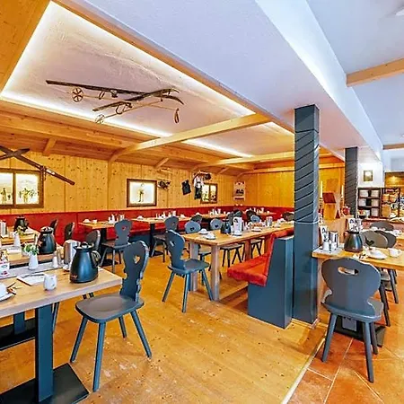 阿潘松尼酒店